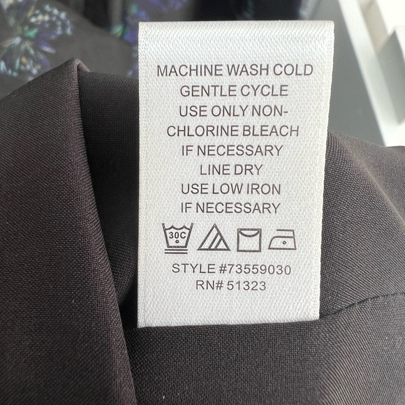 CeCe Sz 10 black knee length dress with butterfly pattern. Great party dress! - Picture 8 of 9